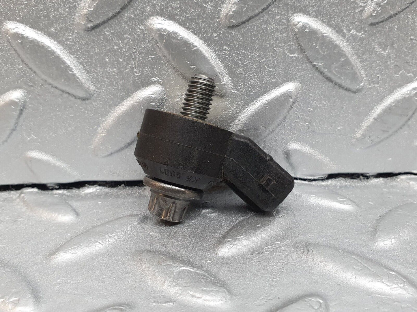 42081 Mercedes-Benz W202 C200 Knock Sensor Siemens 0031538928