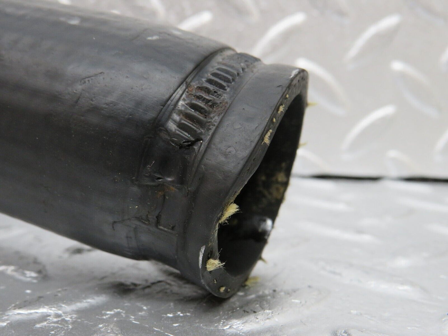 34634 Mercedes-Benz C126 380SEC Coupe Radiator Hose Pipe 1265012082