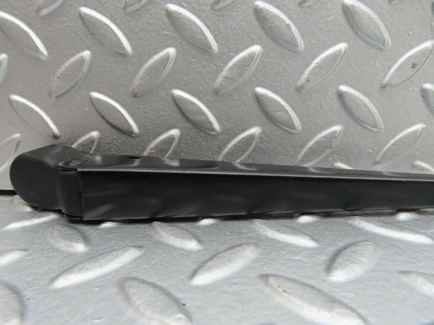 15249 Mercedes-Benz W123 230E Wiper Arm Bosch Left 3399990553