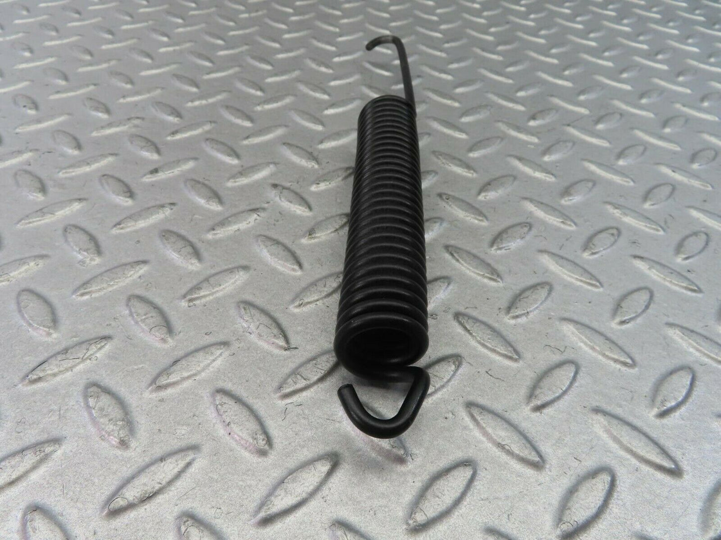 8623 Mercedes-Benz W108 Bonnet Hinge Spring