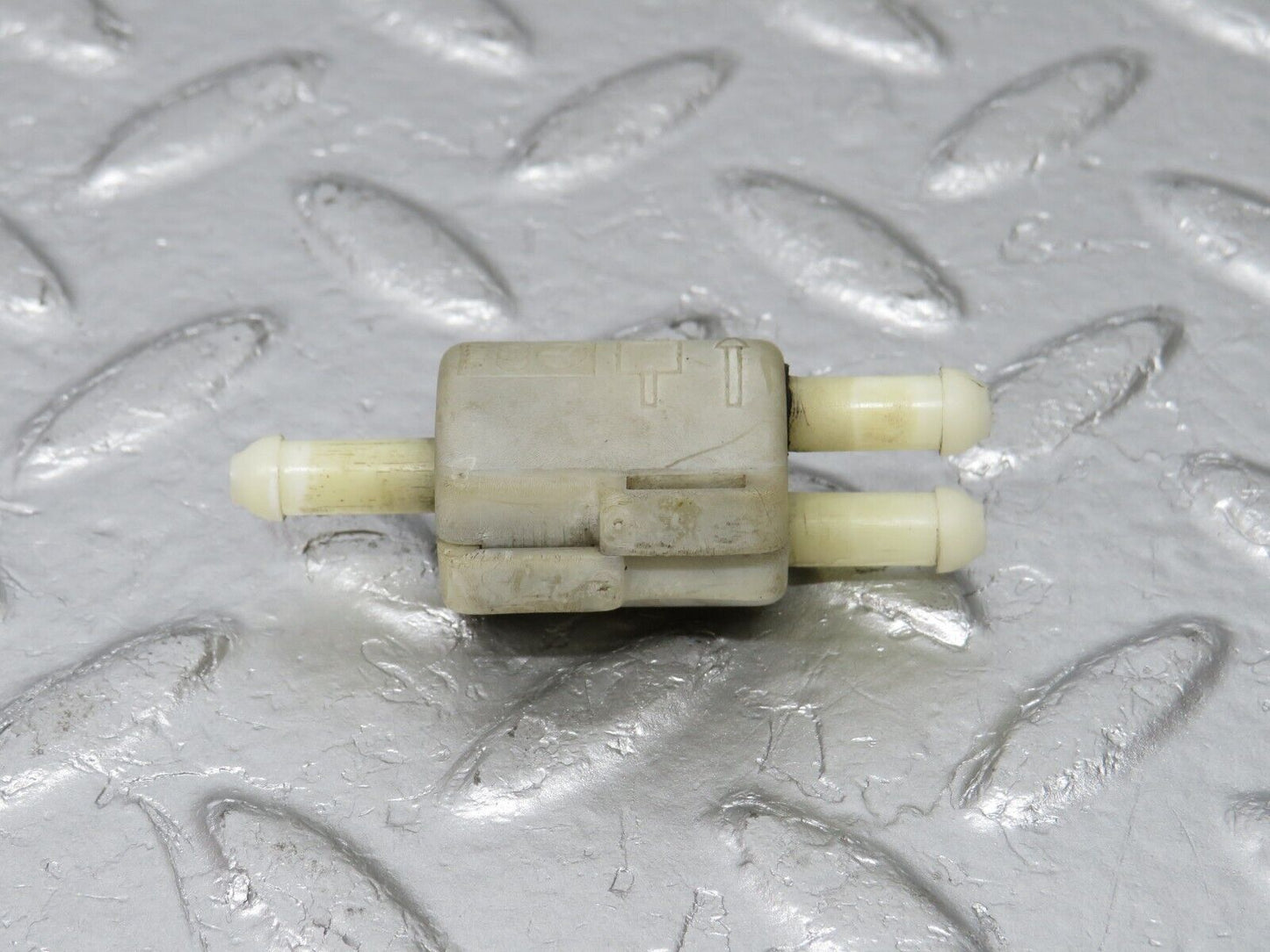 33667 Mercedes-Benz C123 230CE Coupe Windscreen Washer Fluid Distributor