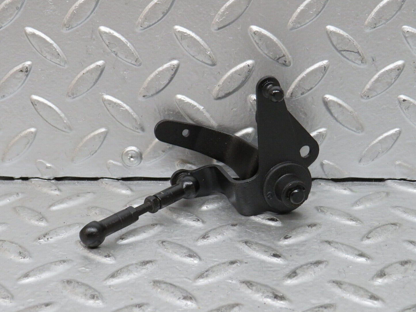 28087 Mercedes-Benz W123 280E Throttle Linkage
