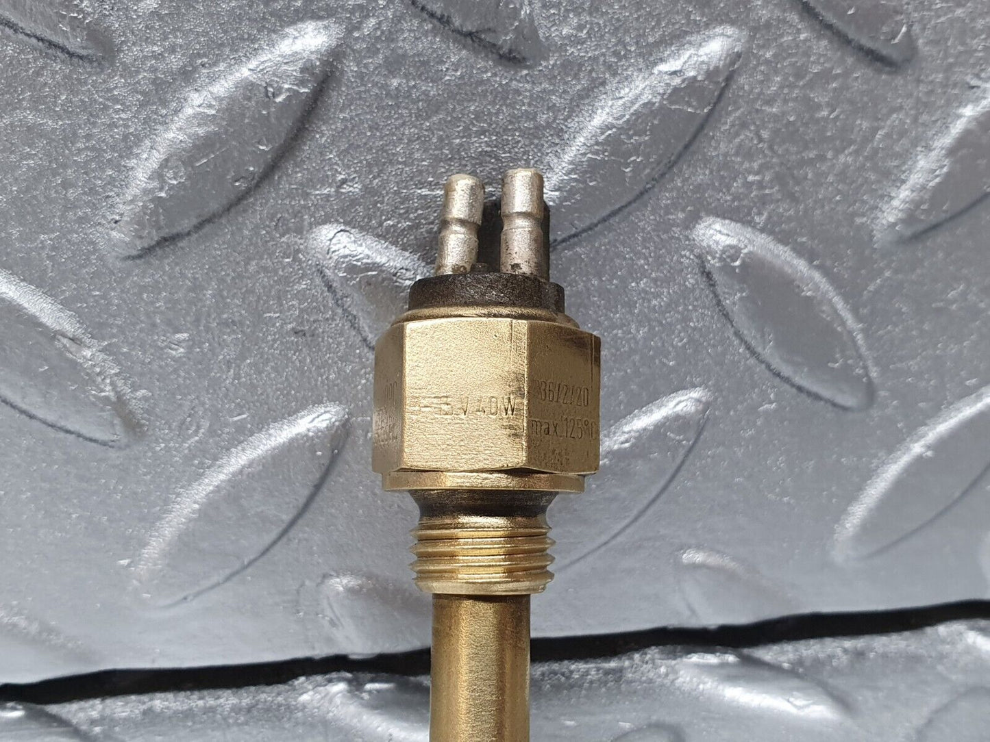 41326 Mercedes-Benz C107 450SLC Coupe Temperature Sensor VDO