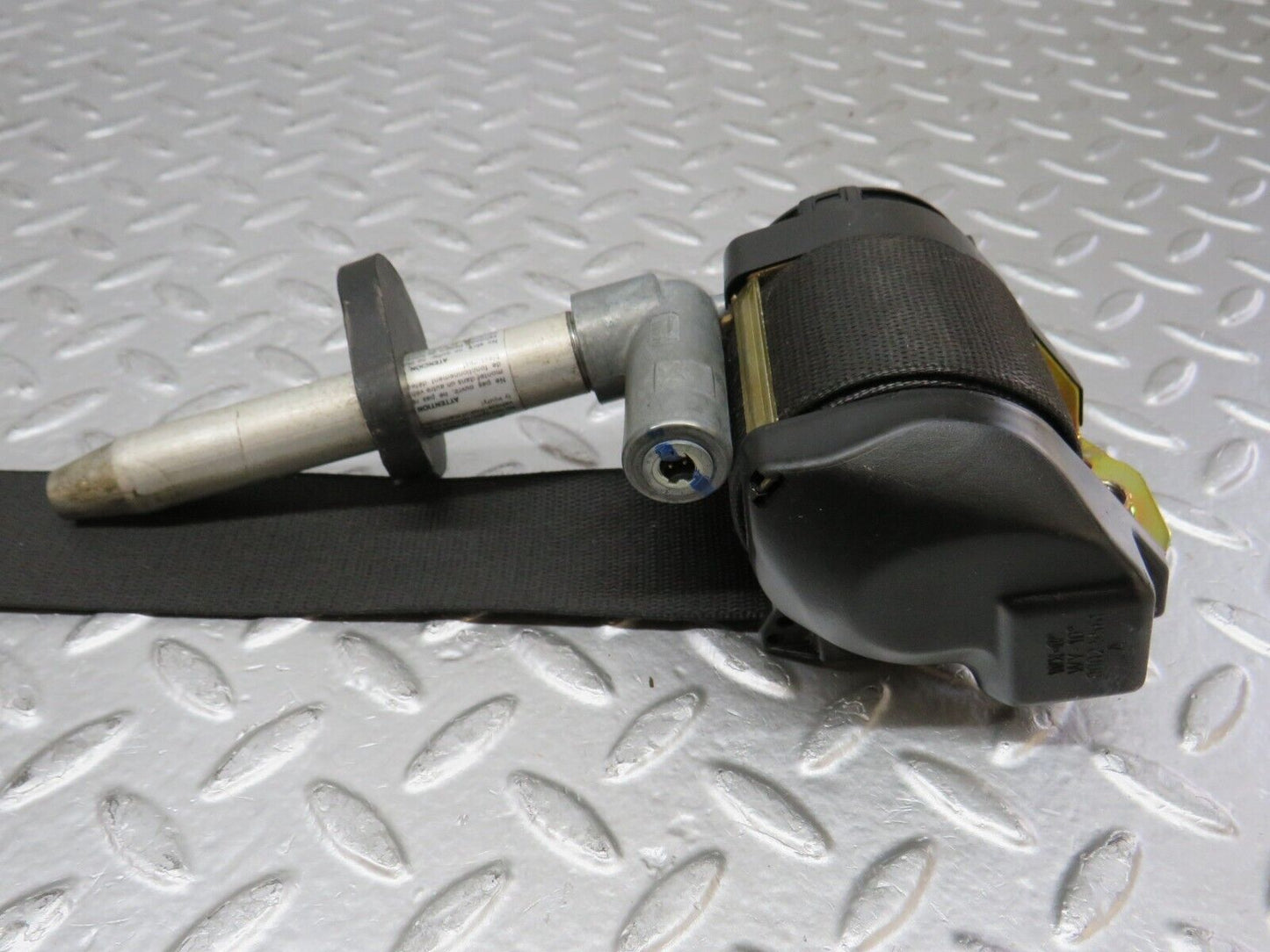 29605 Mercedes-Benz W124 230E Front Left Seat Belt With Buckle 2018607185