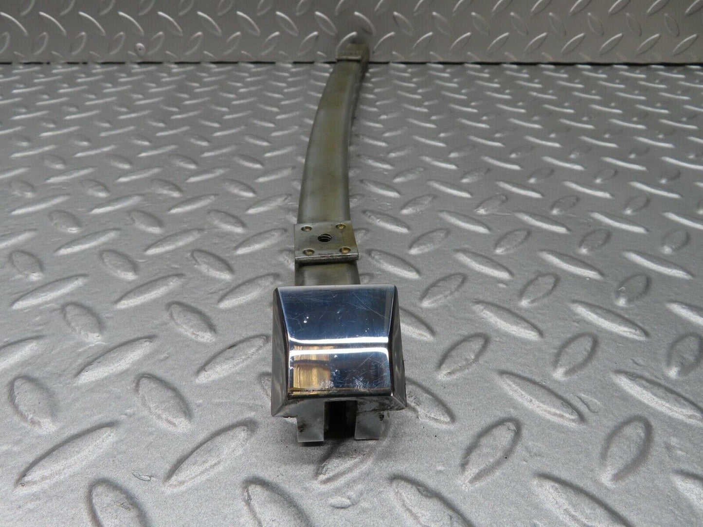 13993 Mercedes-Benz C107 280SLC Rear Right Window Channel