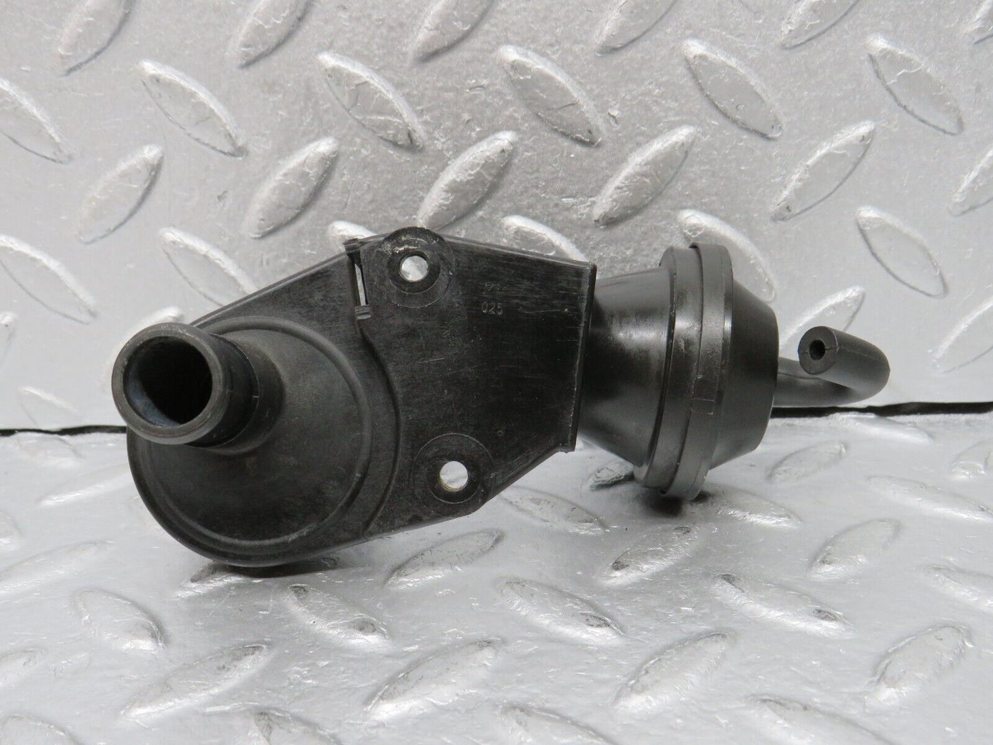 39101 Mercedes-Benz R107 500SL Coupe Heater Control Valve 1078300584