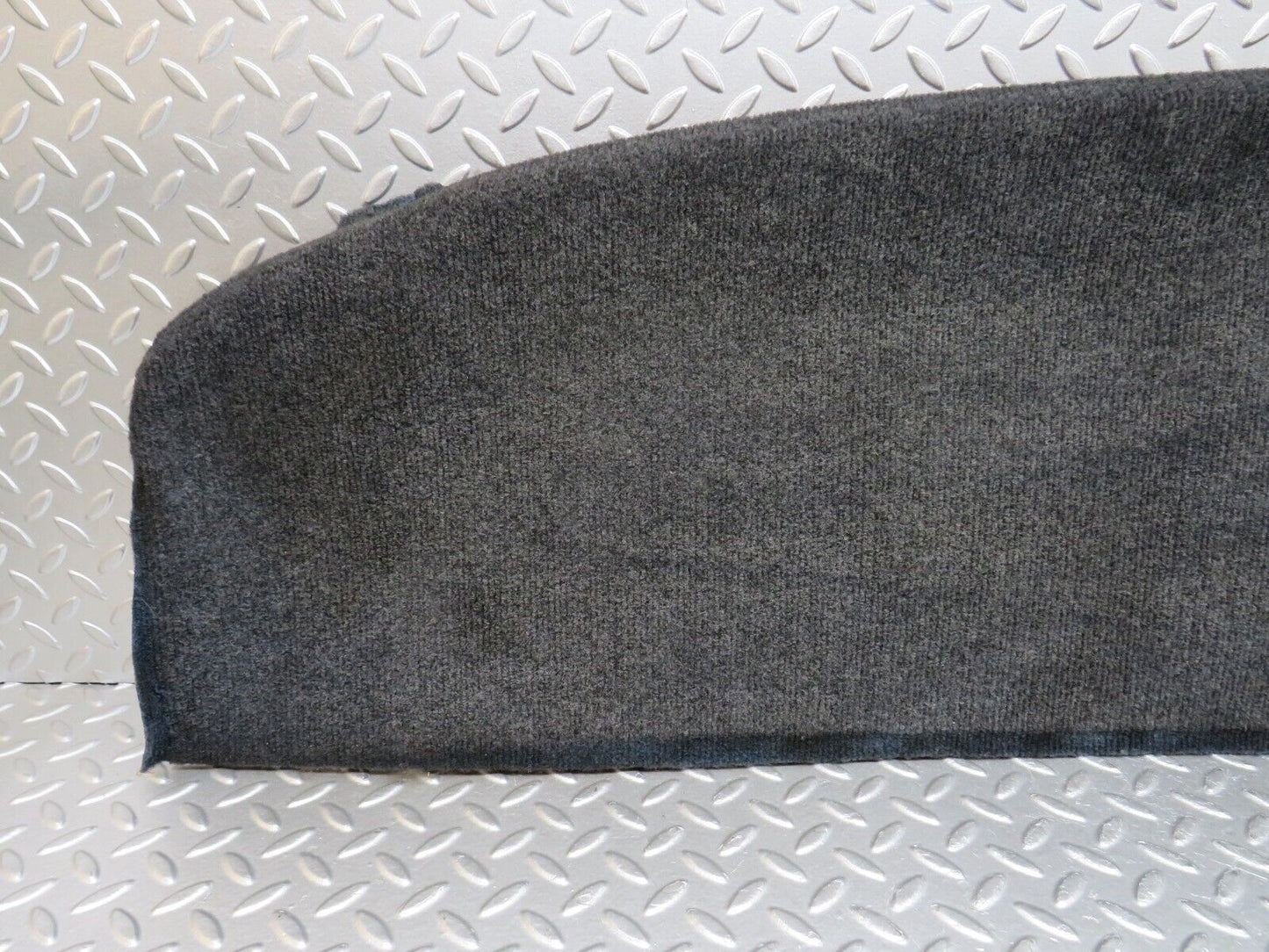 31050 Mercedes-Benz W123 200D Parcel Shelf