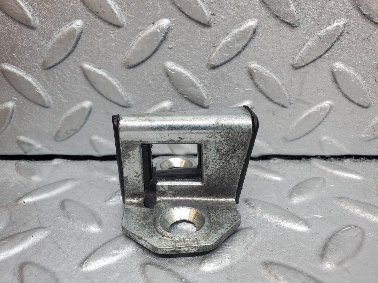 44789 Mercedes-Benz W124 220E Door Lock Latch