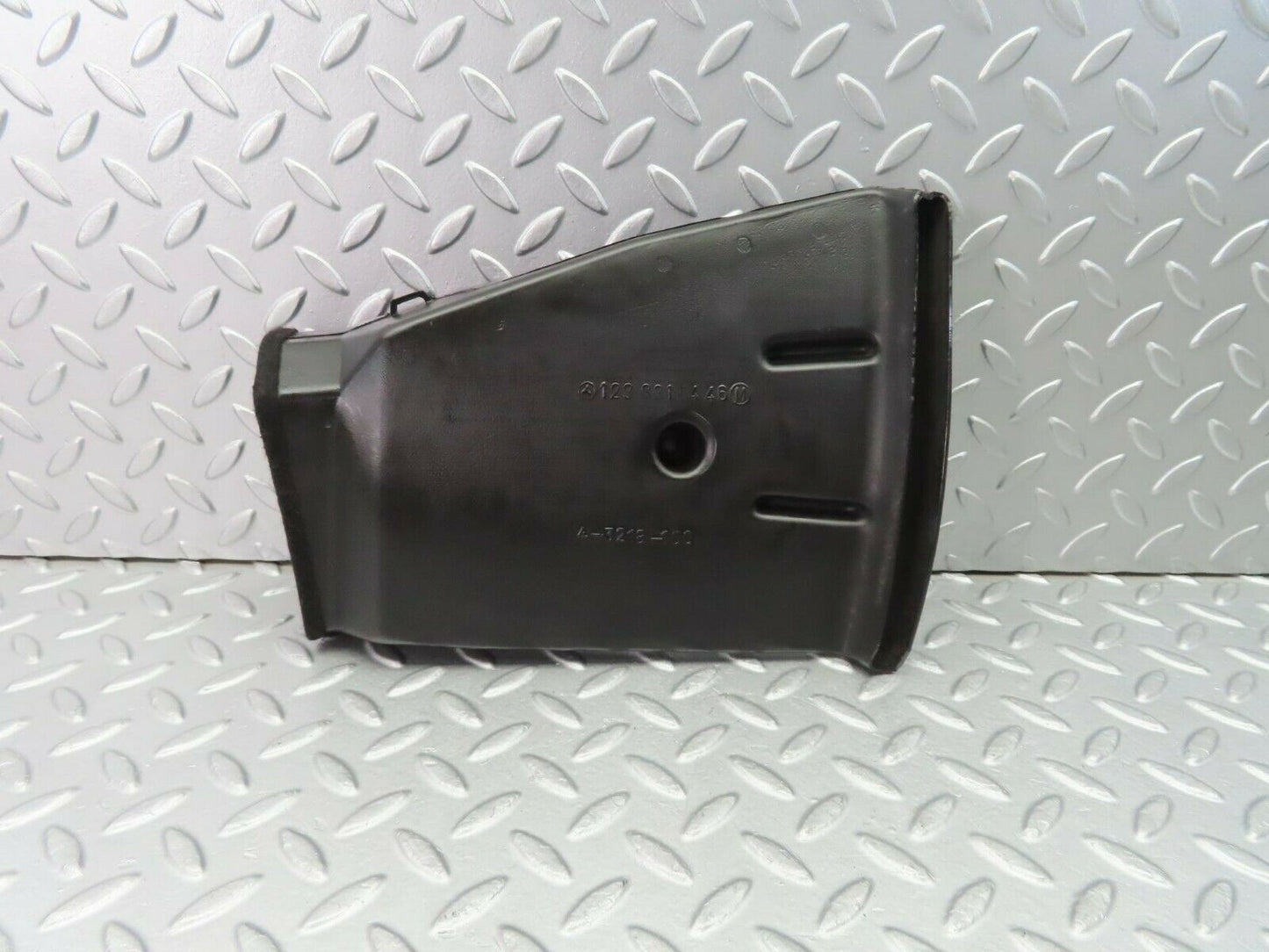 9904 Mercedes-Benz C123 230CE Coupe Air Duct Heater Ventilation Left