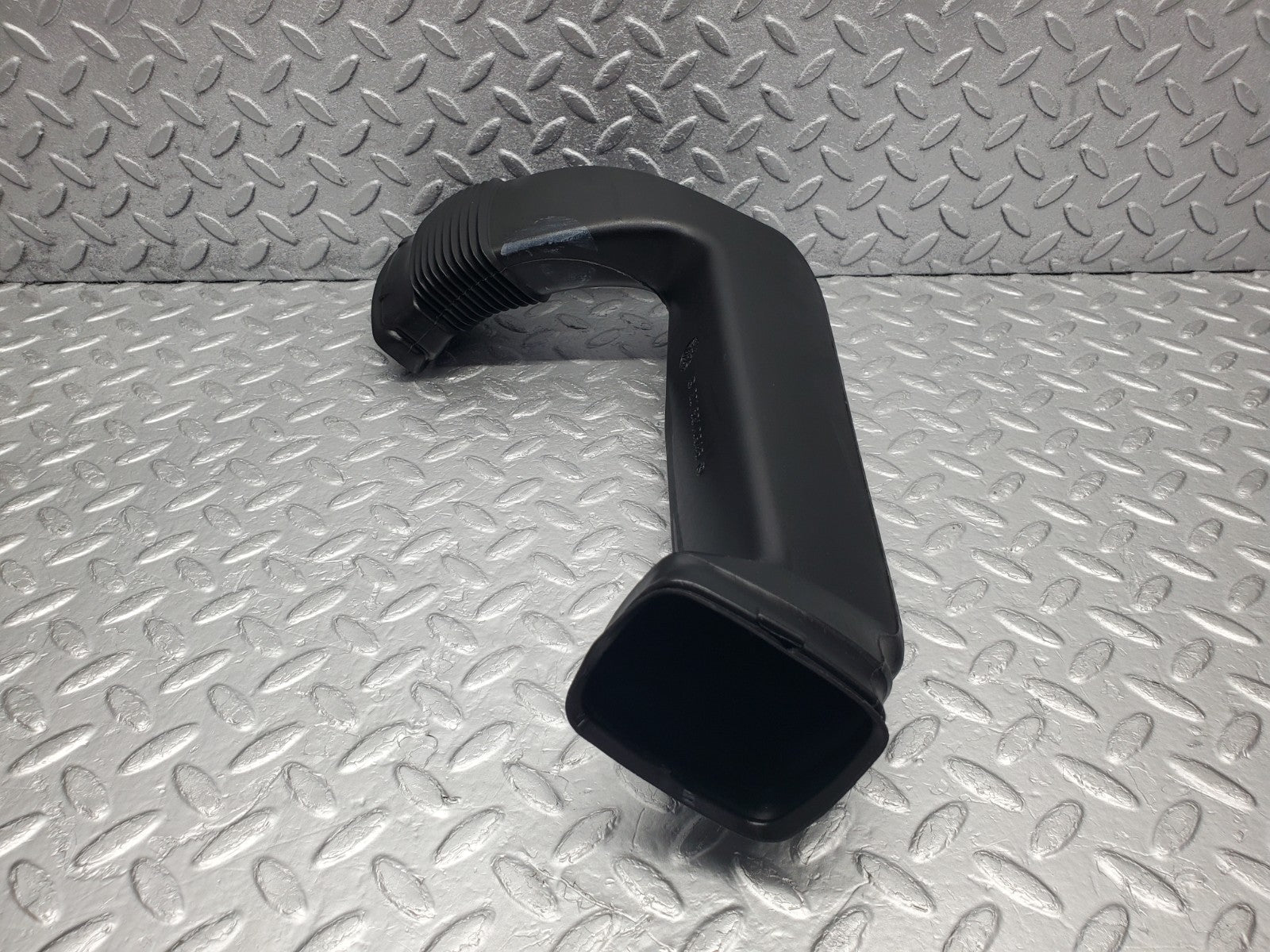 W201 Baby Benz air duct pipe hose left side used OEM
