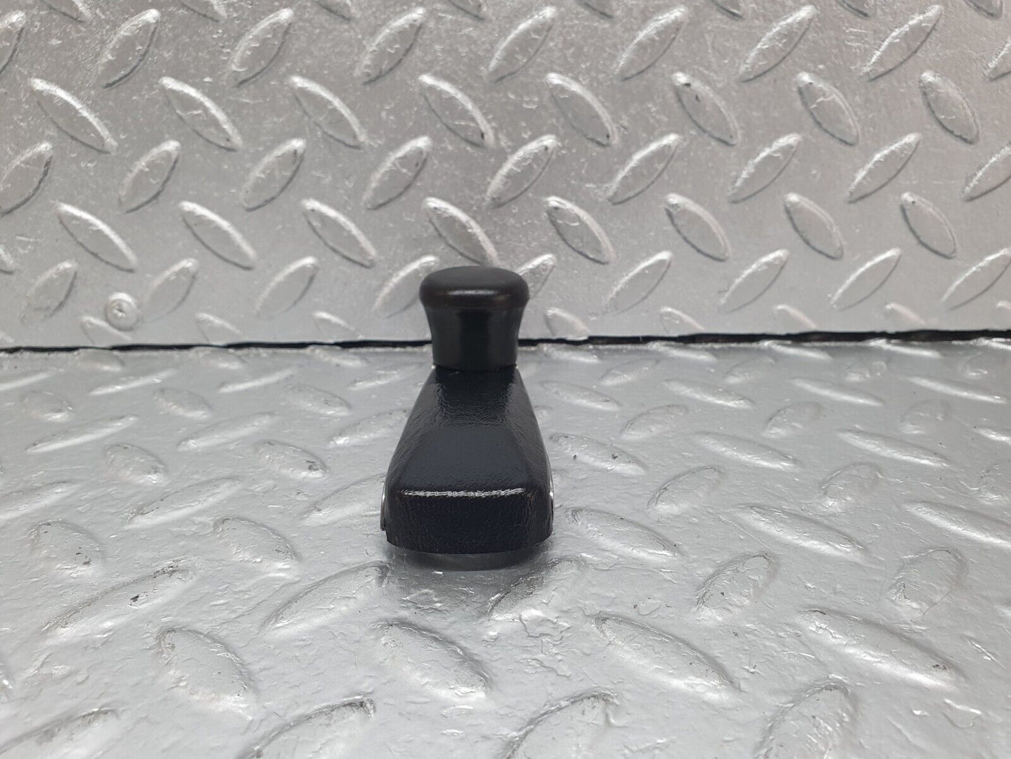 42702 Mercedes-Benz W201 190 2.0L Window Lifter Crank Handle