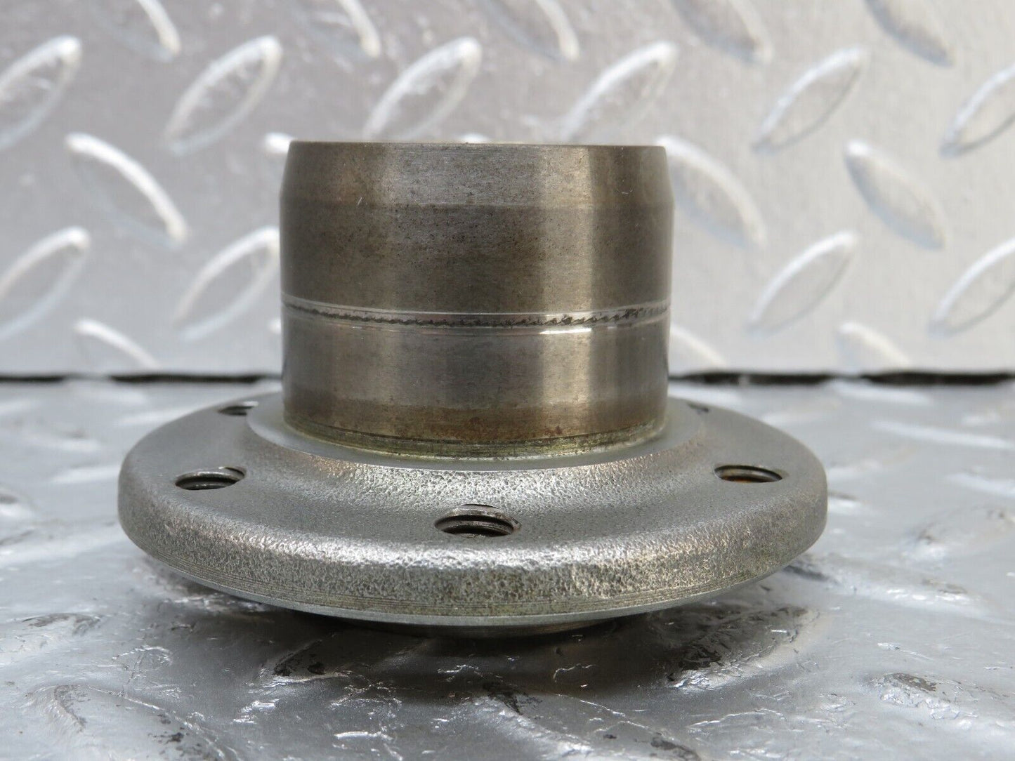 34520 Mercedes-Benz C126 380SEC Coupe Crankshaft Sleeve Hub
