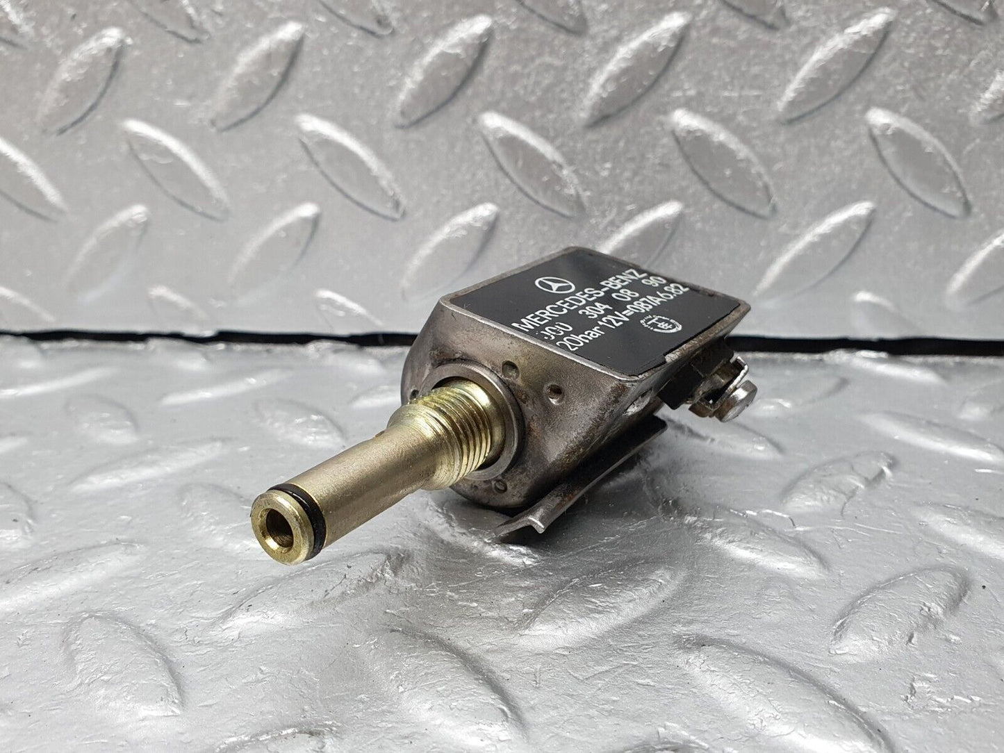 41303 Mercedes-Benz W123 300D Automatic Gearbox Solenoid Valve 722.118 0003040890