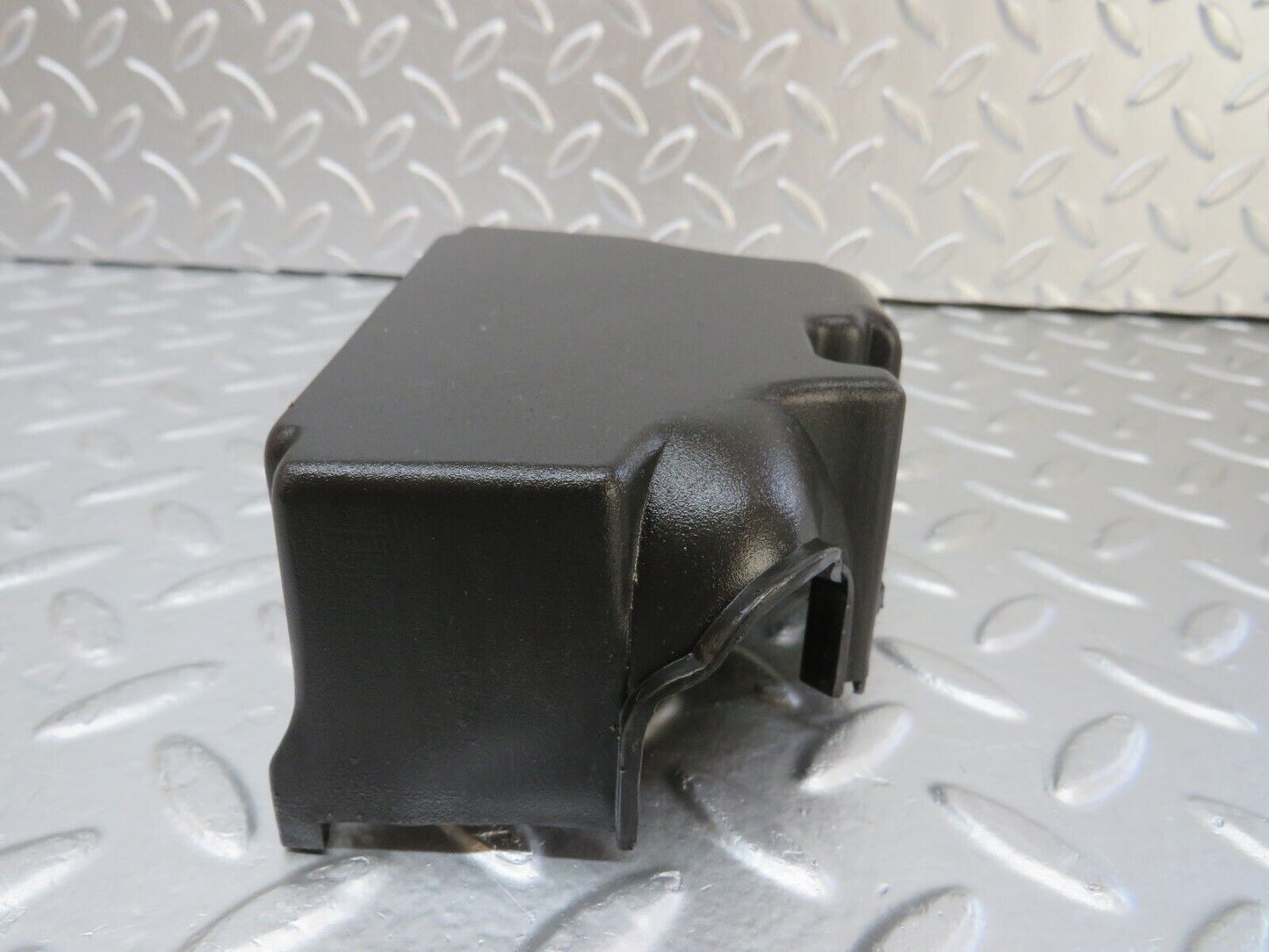 25531 Mercedes-Benz W123 200 Fuse Box Relay Cover 1235450146