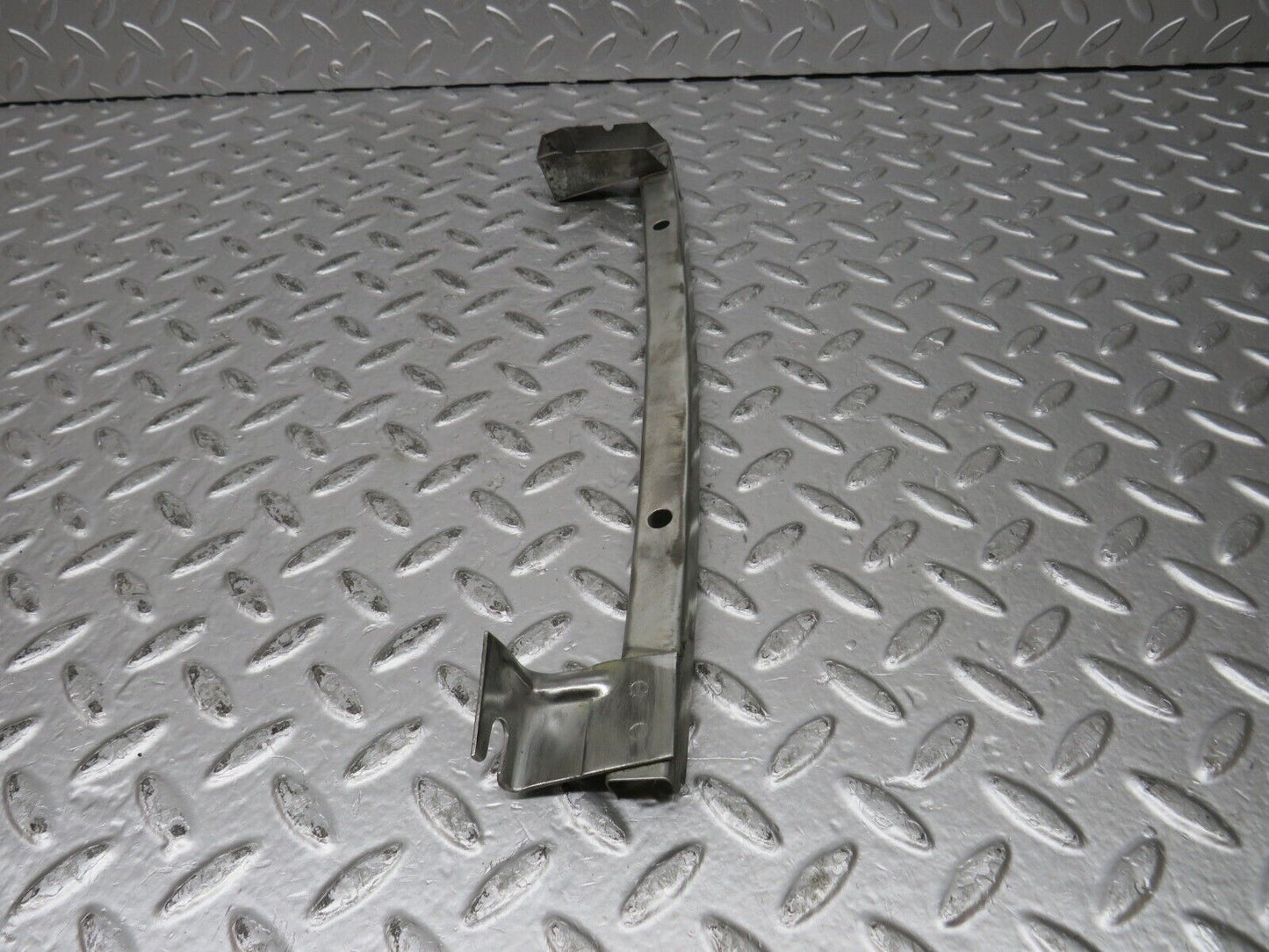 32084 Mercedes-Benz W123 230E Rear Left Window Channel