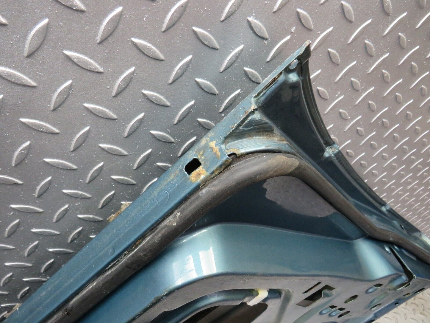 30827 Mercedes-Benz W201 190E 2.0L Front Left Door