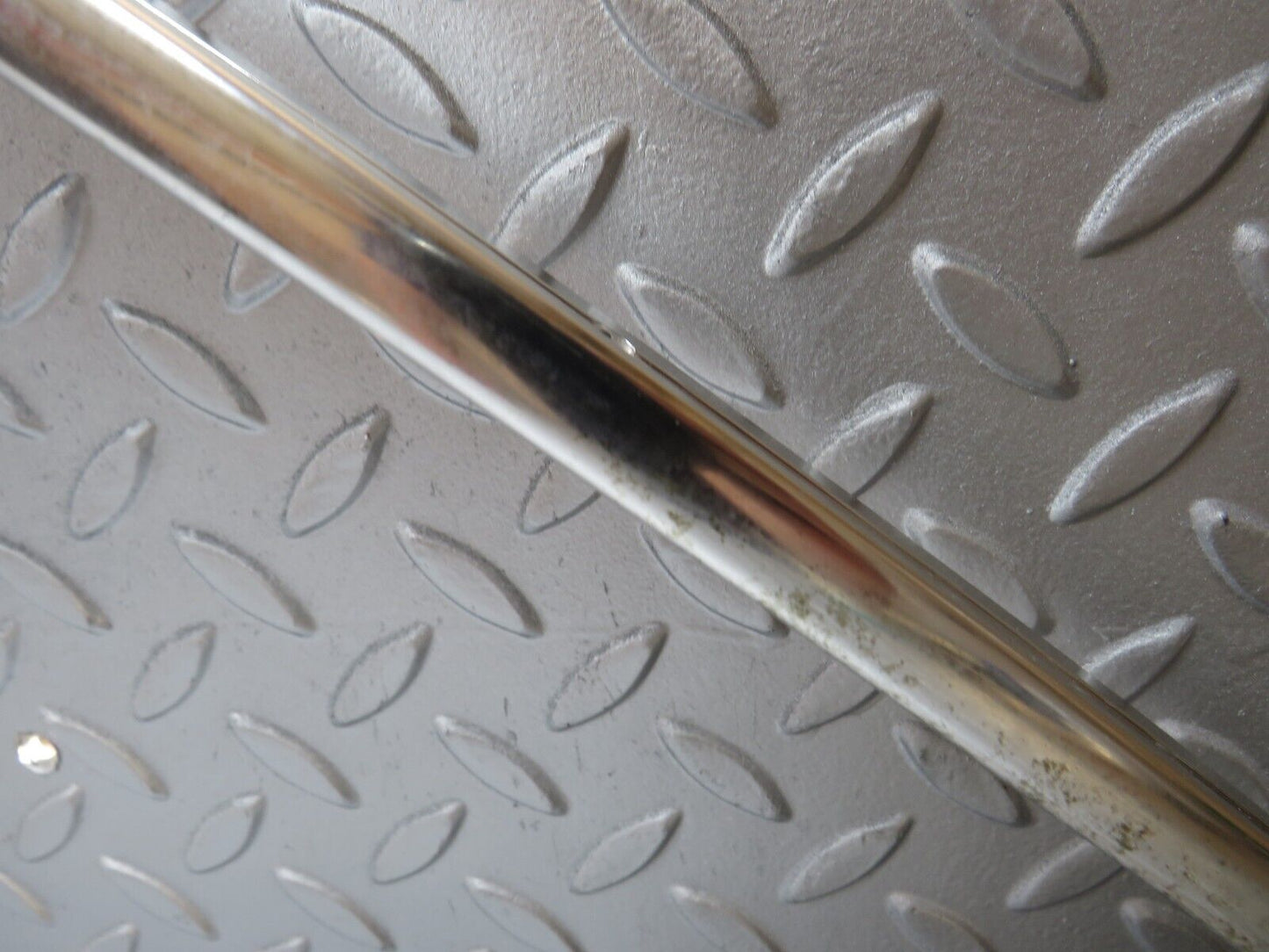 37027 Mercedes-Benz C126 420SEC Coupe Roof Chrome Trim Left Side