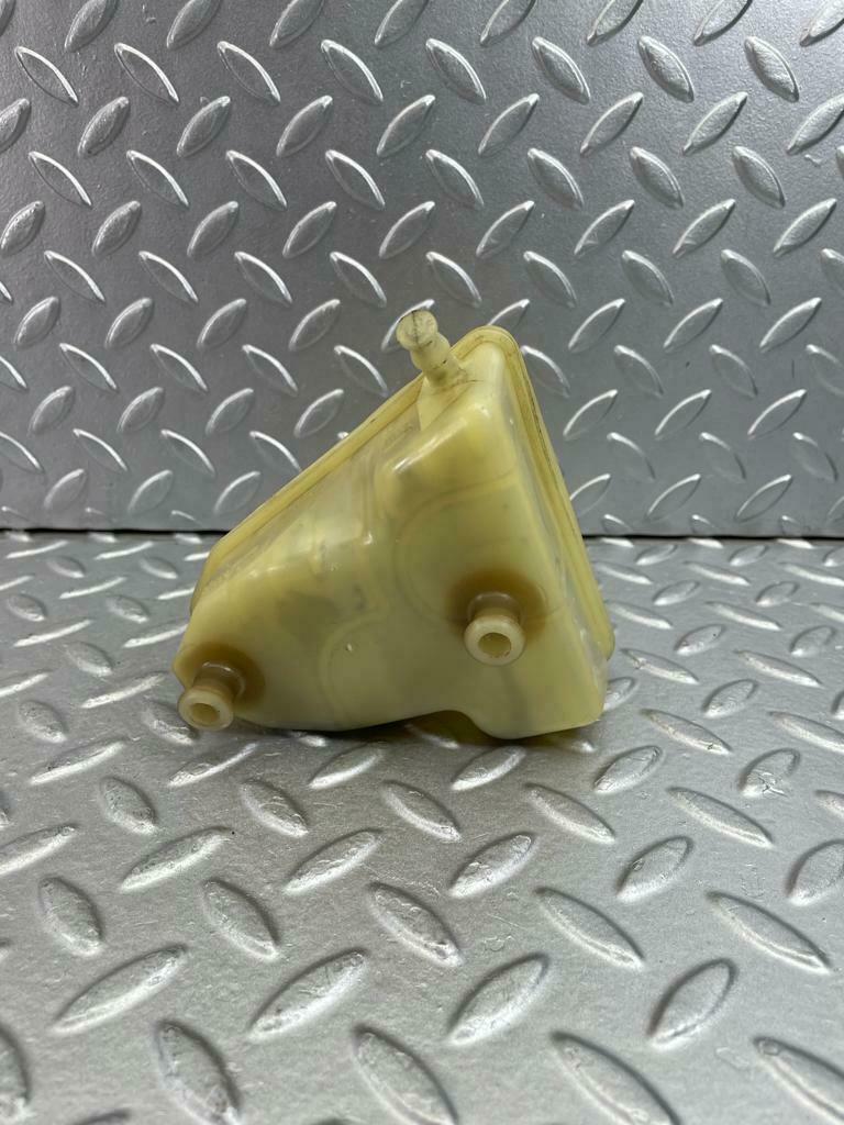 9378 Mercedes-Benz C123 230CE Coupe Brake Fluid Reservoir Tank