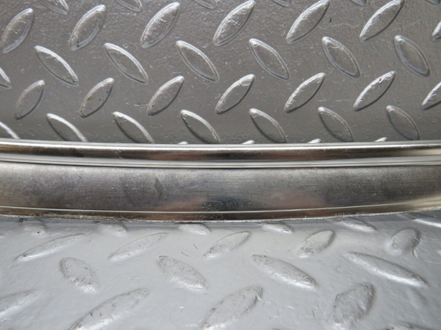 25589 Mercedes-Benz W123 200 C Pillar Exterior Chrome Trim Left Side
