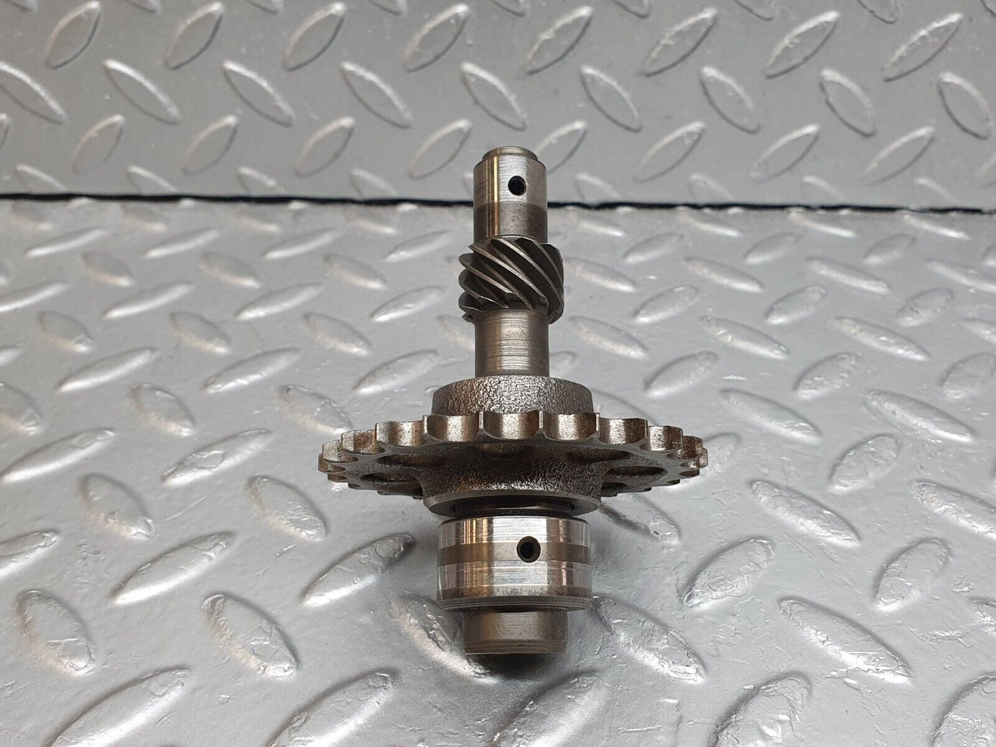 43069 Mercedes-Benz W123 Camshaft Intermediate Timing Gear