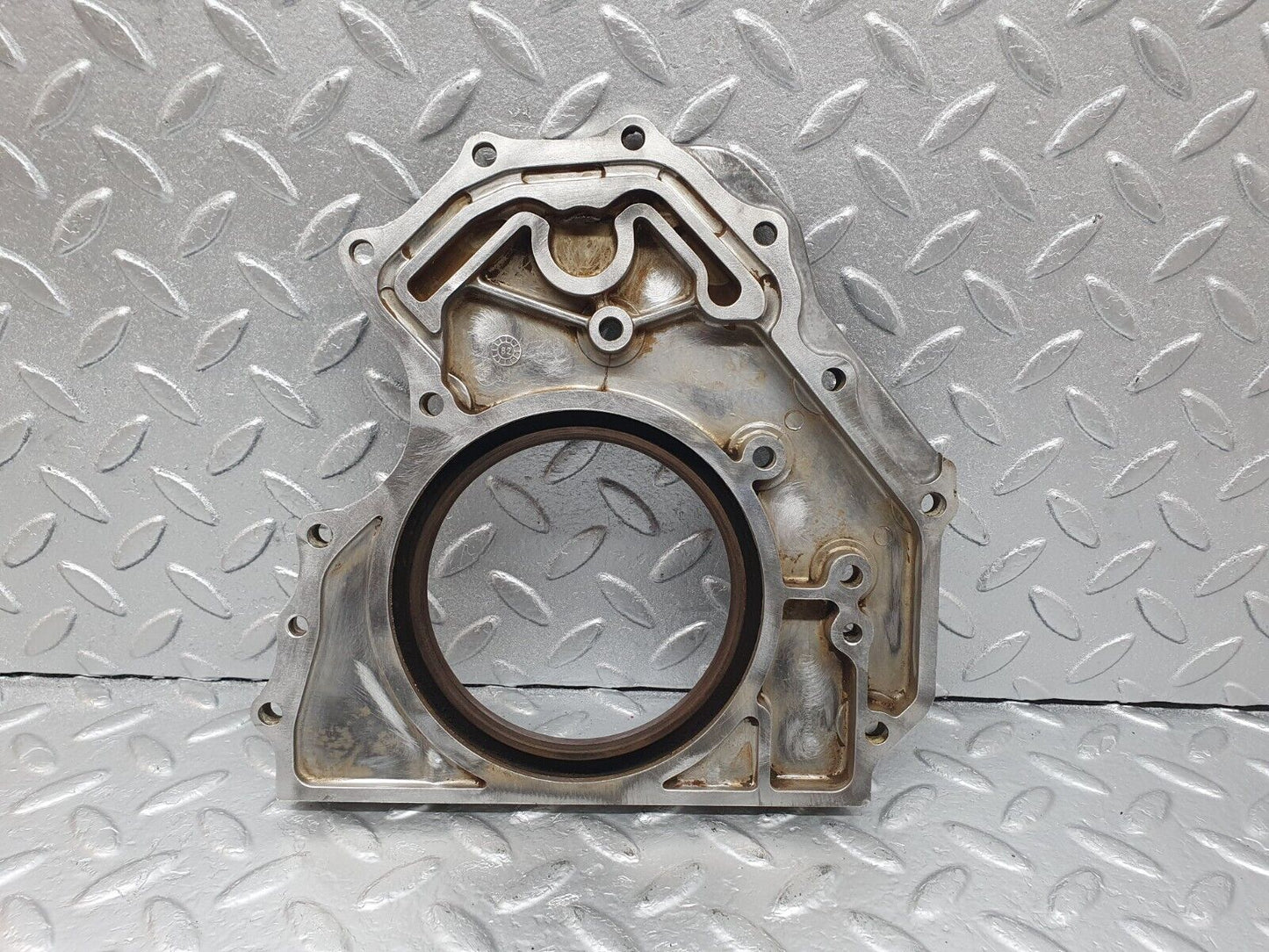 43599 Mercedes-Benz C126 380SEC Coupe Crankshaft Rear Sealing Cover 1170110008