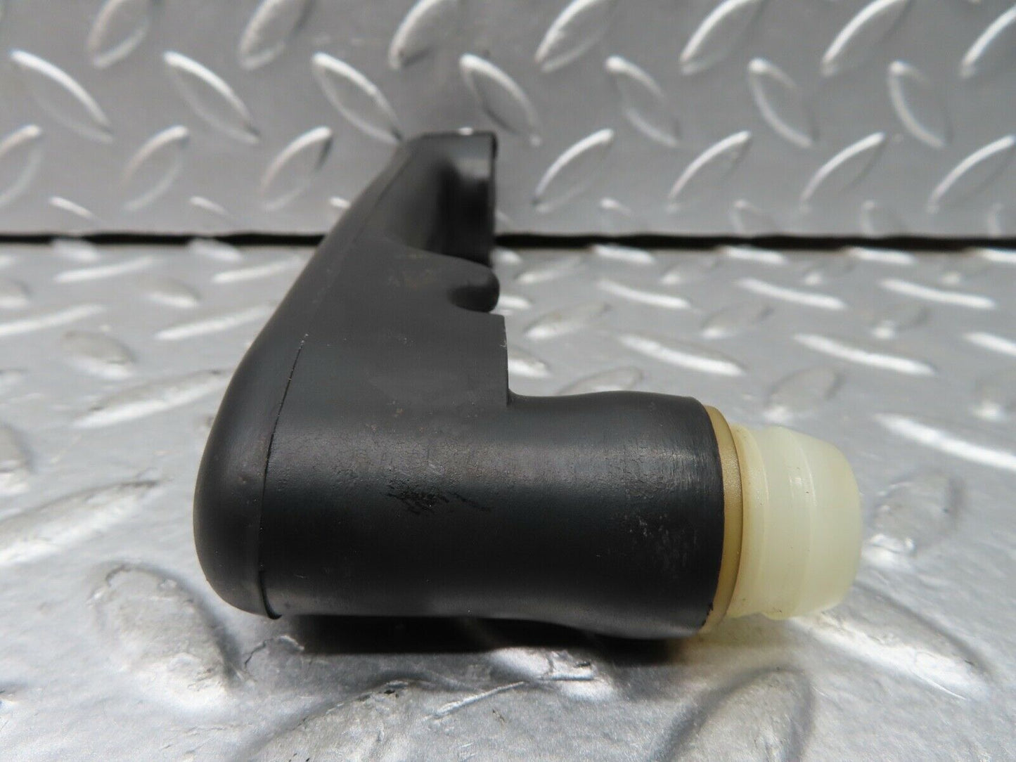 21221 Mercedes-Benz W123 230E Crankcase Breather Pipe 1020942682