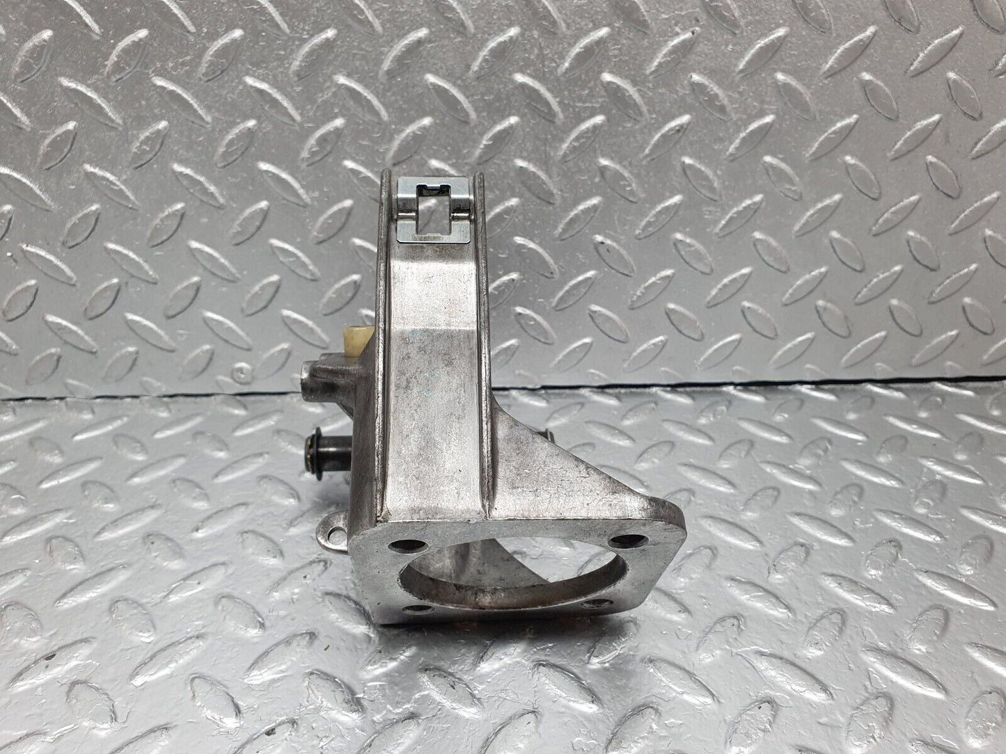 42707 Mercedes-Benz W201 190 Brake Pedal Bracket 1242900419