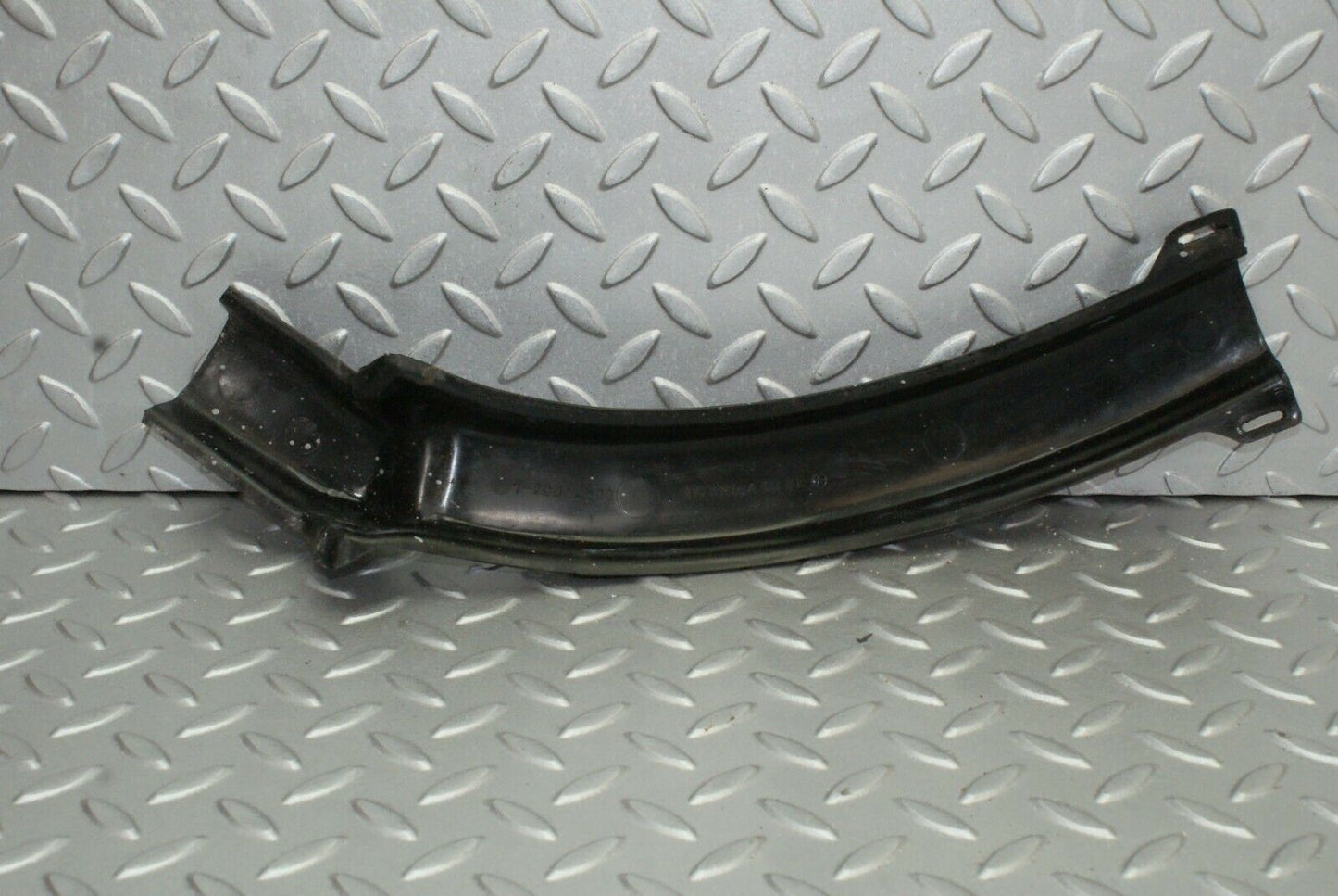 2521 Mercedes-Benz W116 350SE Rear Right Cabel Cover 1168210436