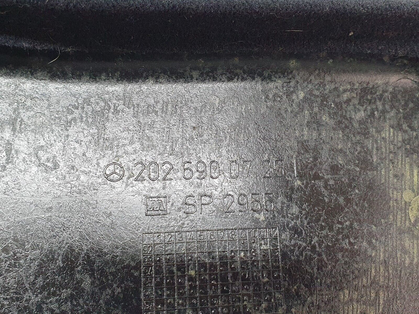 41765 Mercedes-Benz W202 C200 B Pillar Cover Left Side 2026900725