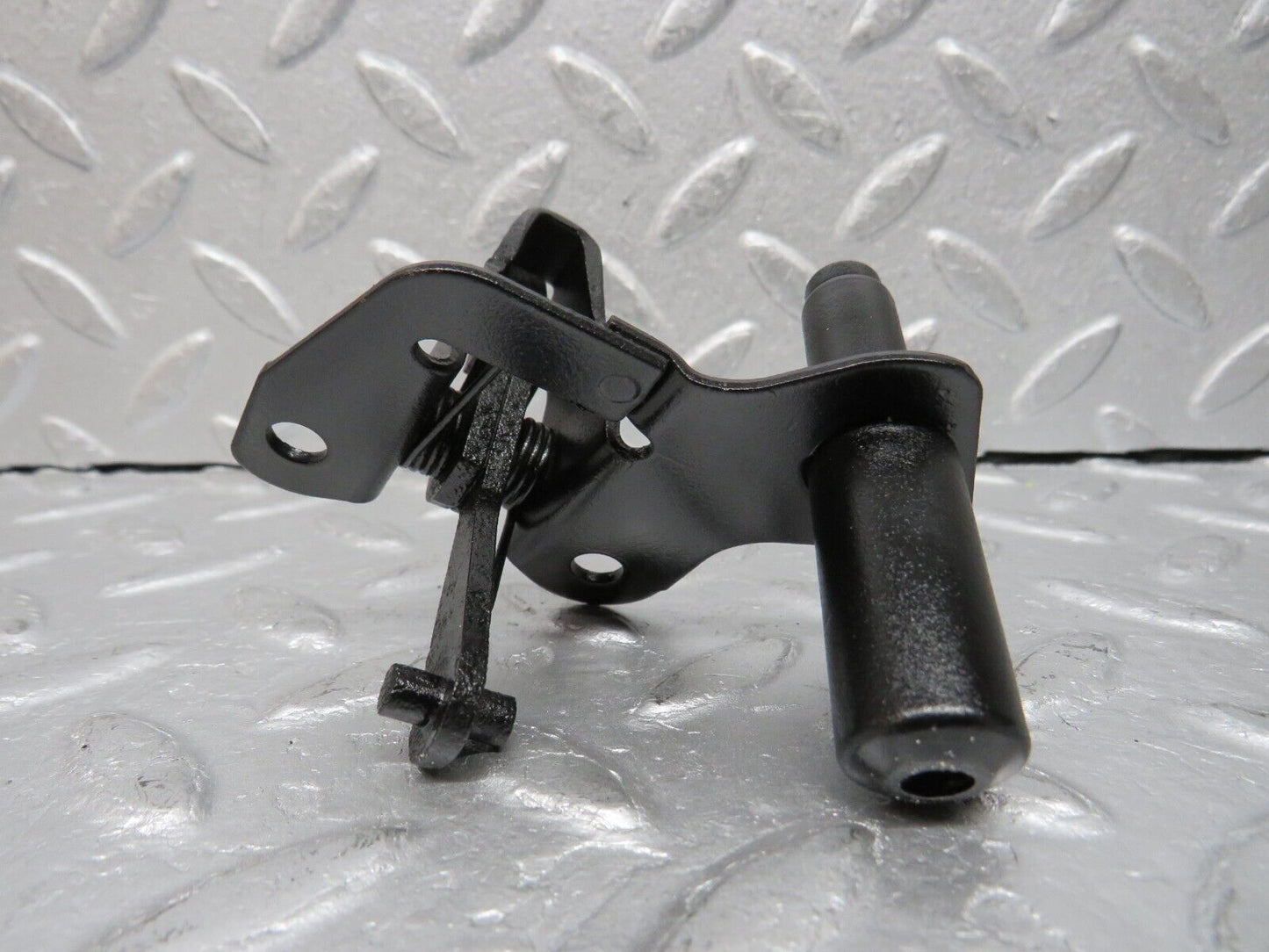 38064 Mercedes-Benz A124 320E Cabriolet Bonnet Lock Latch 1248800260