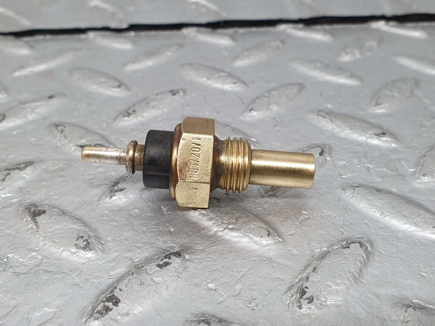 41265 Mercedes-Benz W126 300SE Coolant Temperature Sensor VDO 0055421017