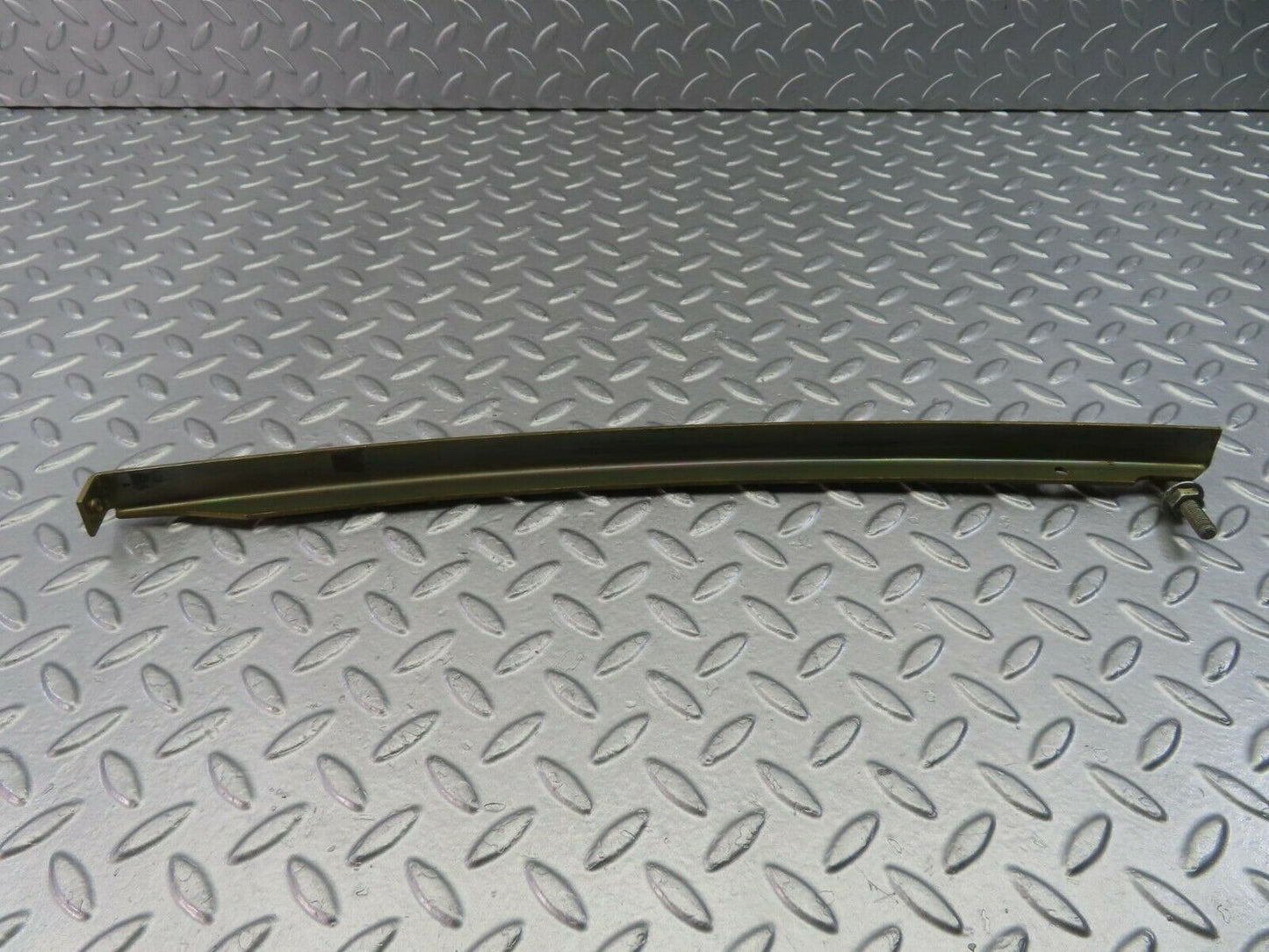 10565 Mercedes-Benz W201 190E Rear Left Door Window Channel