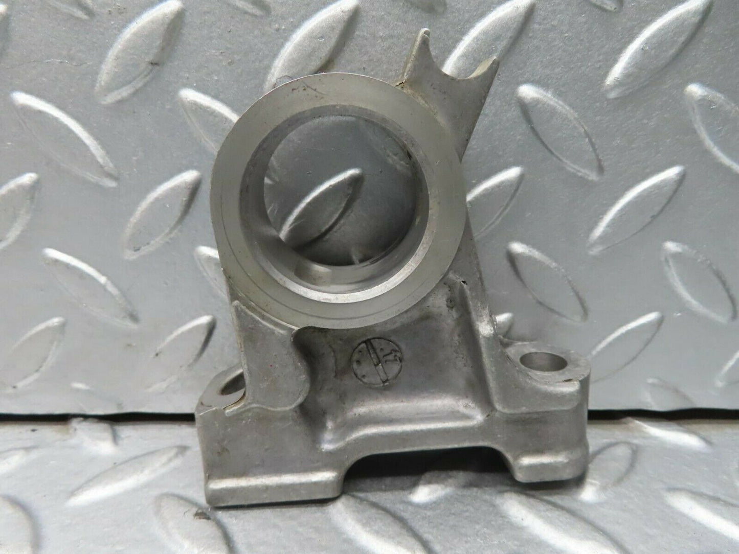 15640 Mercedes-Benz R107 450SL Camshaft Tower Bearing 1160513310