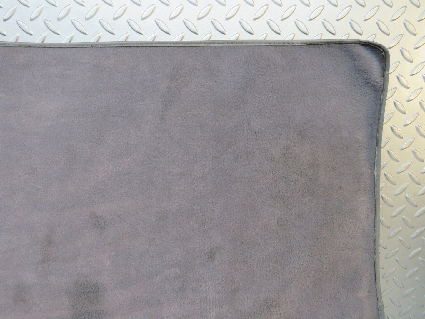 39527 Mercedes-Benz R129 320SL Coupe Trunk Boot Floor Carpet Grey