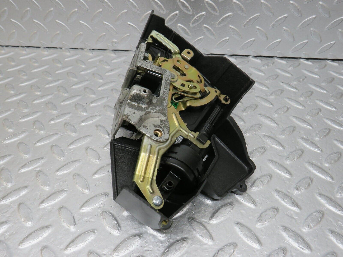 34707 Mercedes-Benz W210 320E Rear Left Door Lock Mechanism 2027300535