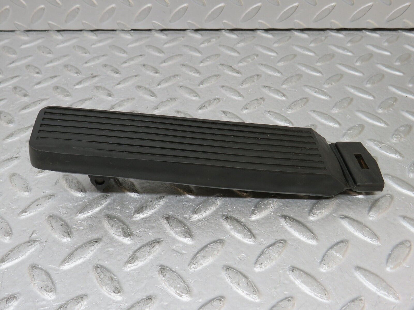 35428 Mercedes-Benz R107 280SL Coupe Accelerator Pedal With Rubber 1233010082