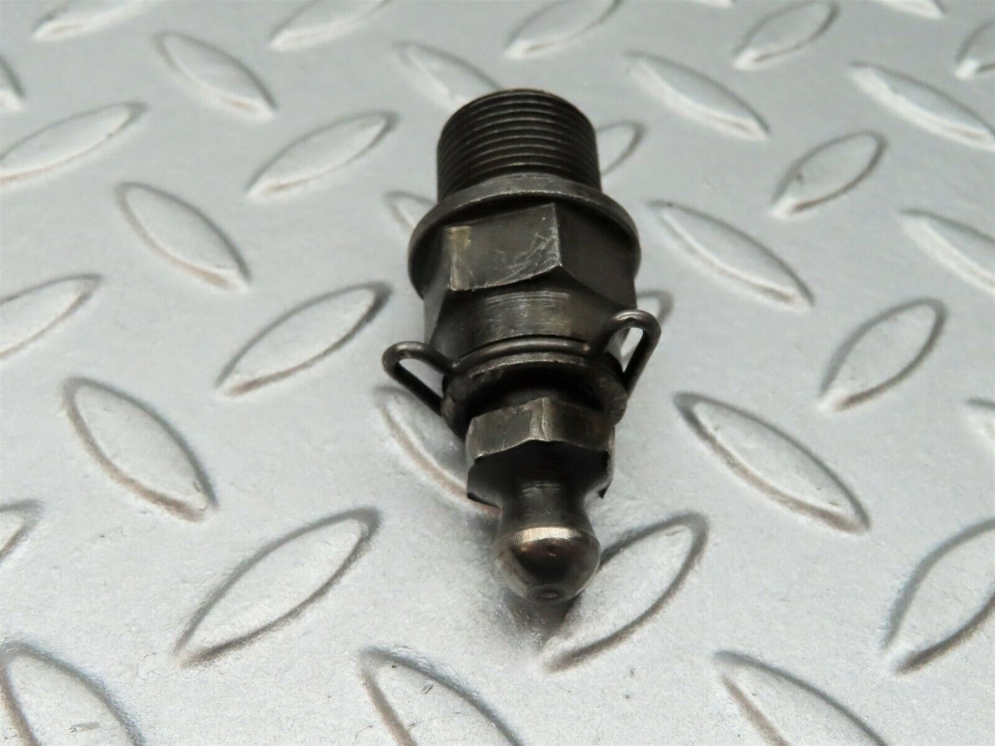 3548 Mercedes-Benz W108 280SE Ball Studs For Rocker Arm Mounting (Timing)