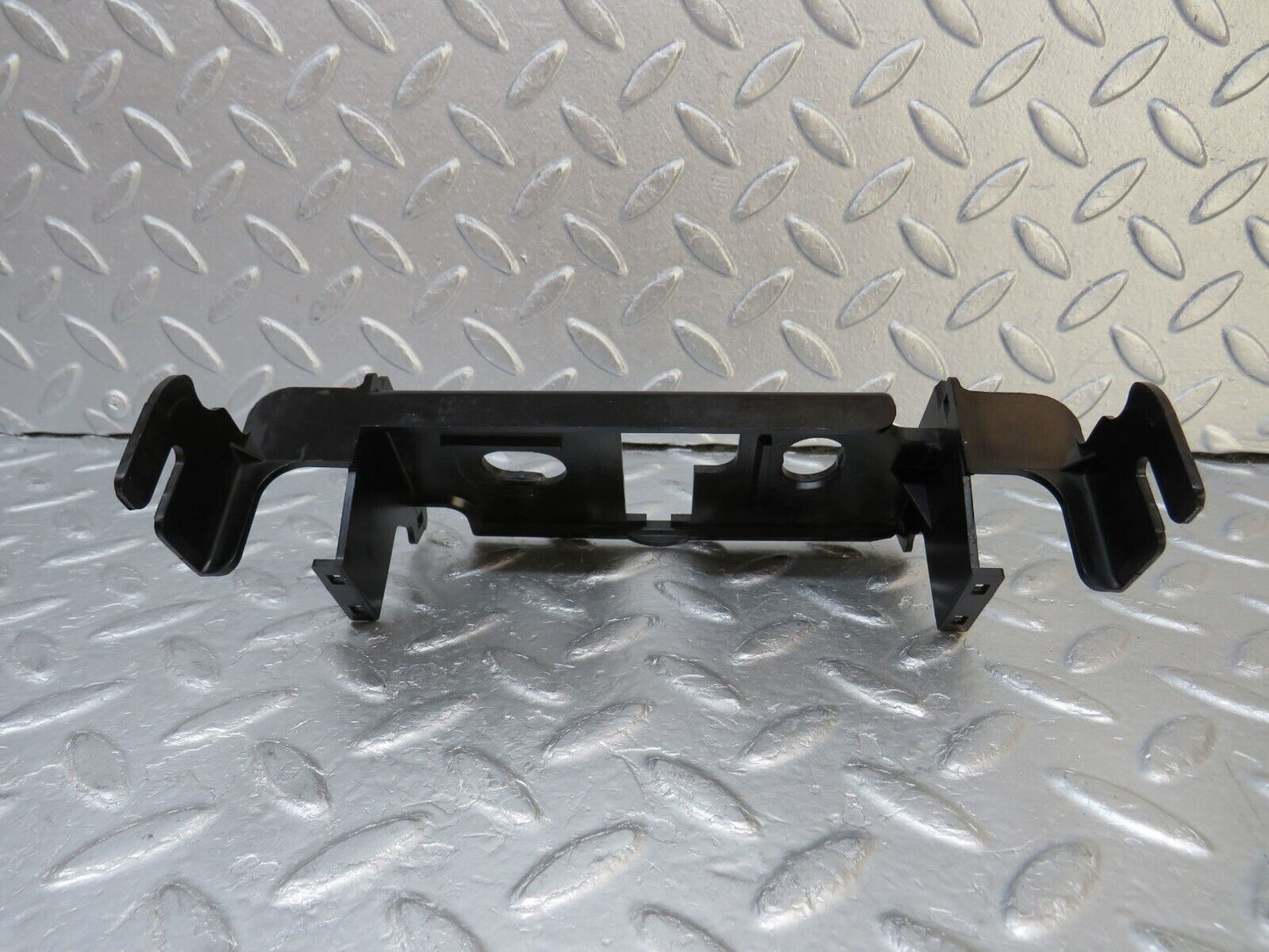 36998 Mercedes-Benz C126 420SEC Coupe Heater Control Switch Bracket 1268330014