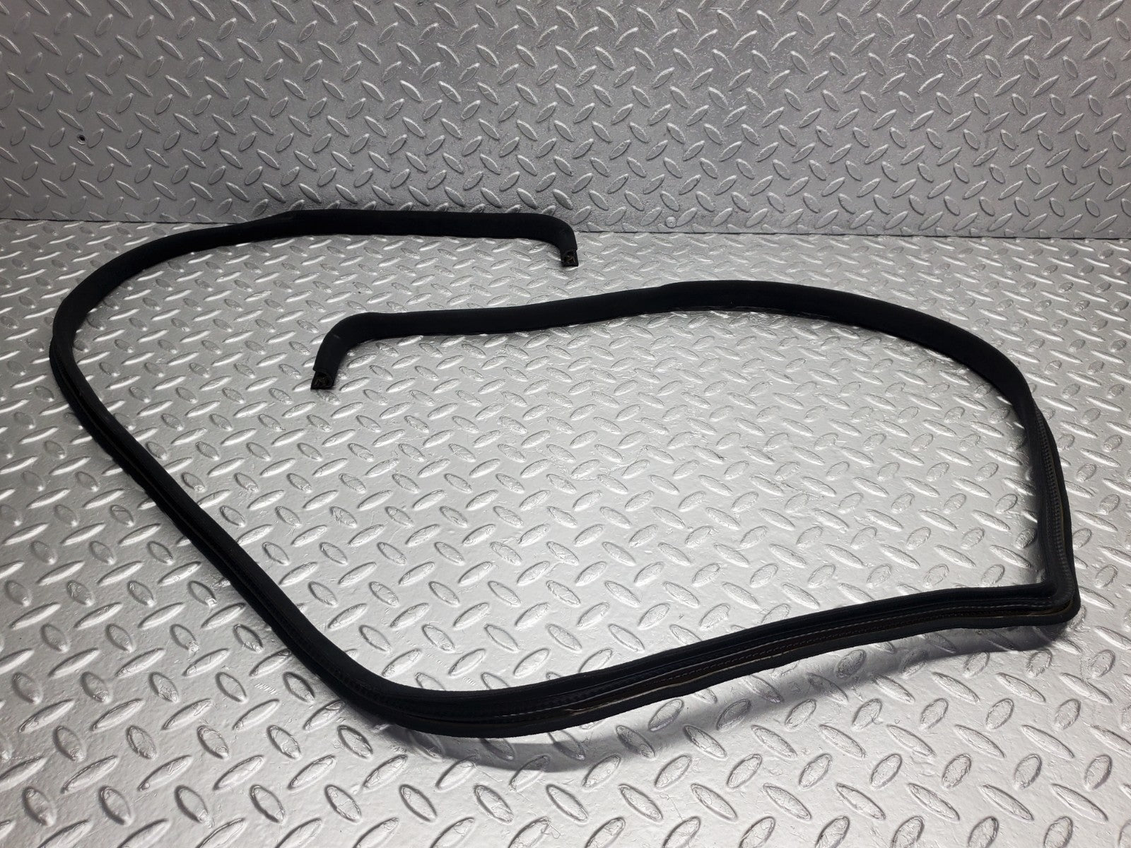 W201 Baby Benz front left door edge seal black used OEM