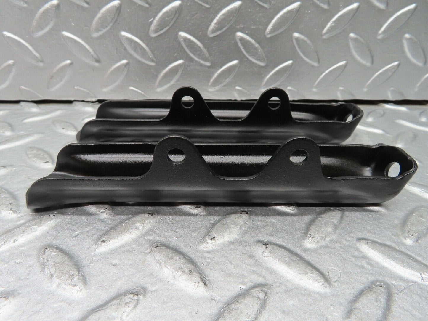 20027 Mercedes-Benz R129 300SL Coupe Air Intake Manifold Bracket