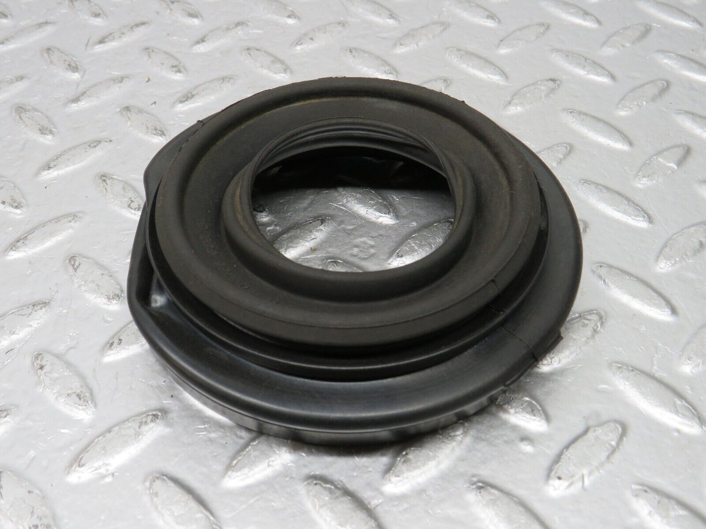 33468 Mercedes-Benz W202 C180 Fuel Tank Filler Rubber Gasket