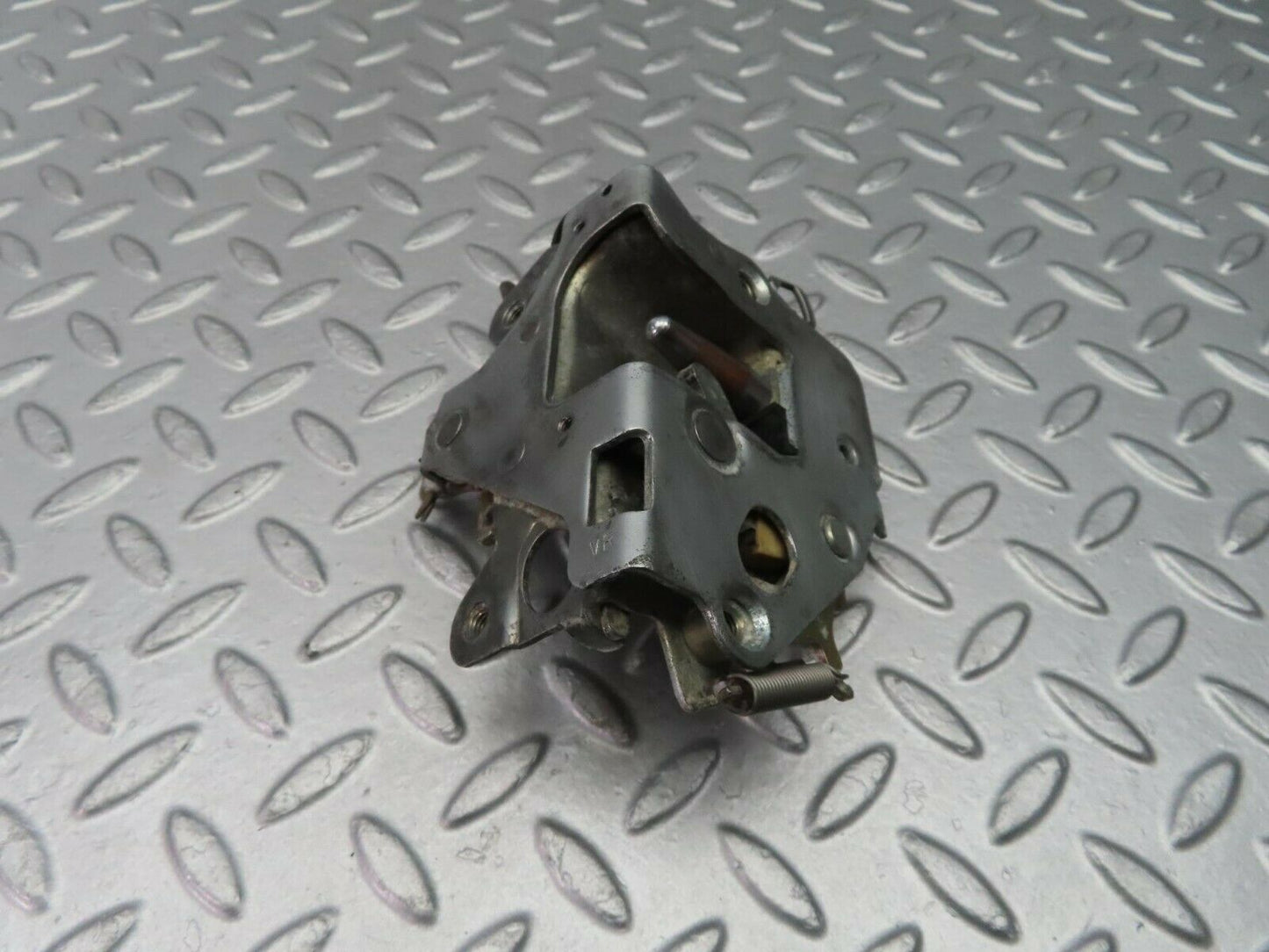 9917 Mercedes-Benz C123 230CE Coupe Right Door Lock Mechanism