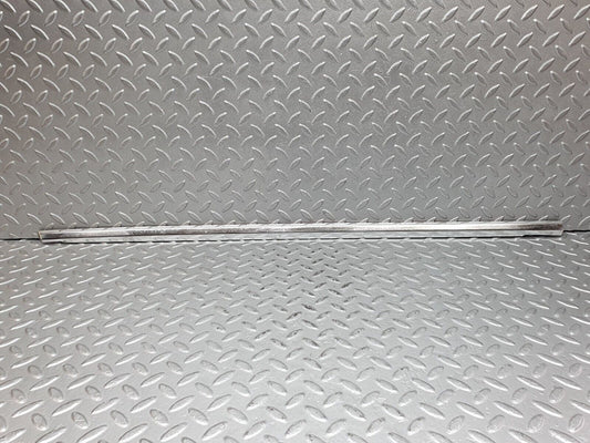 41189 Mercedes-Benz W126 300SE Front Right Door Chrome Moulding Trim