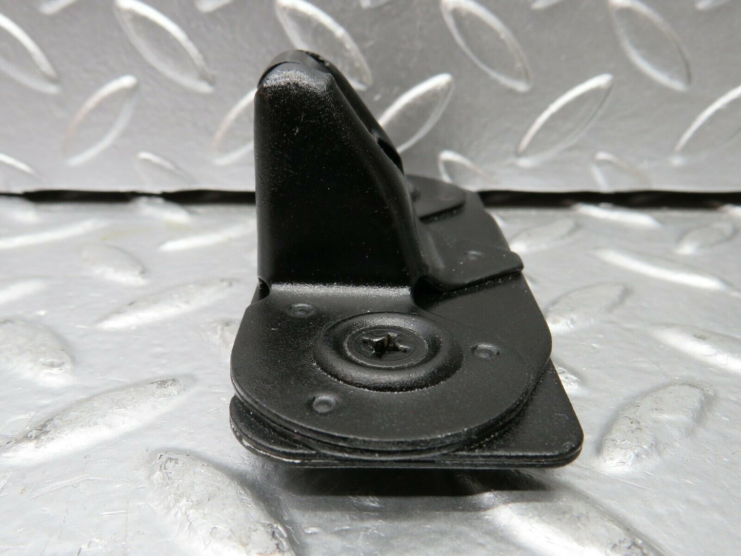 22911 Mercedes-Benz C107 450SLC Coupe Trunk Lock Latch