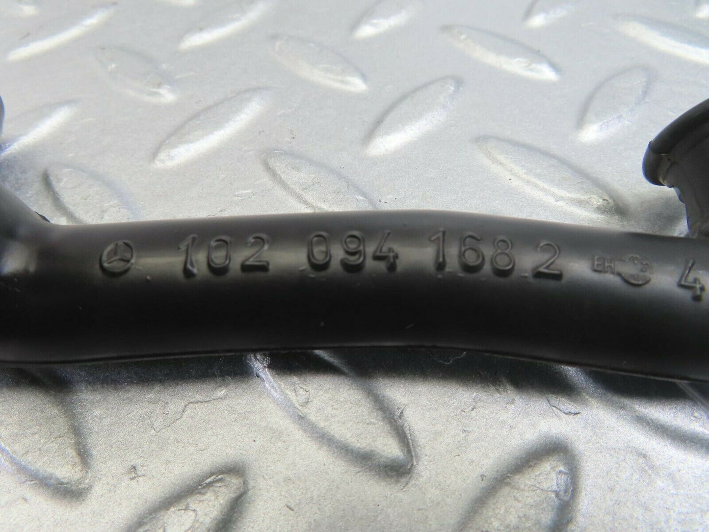 10066 Mercedes-Benz C123 230CE Coupe Air Intake Pipe 1020941682