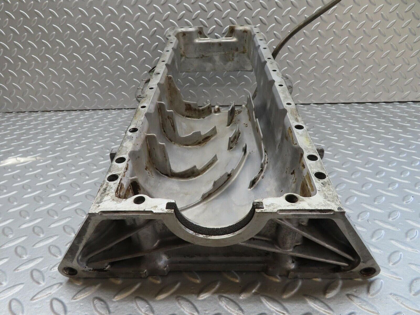 16015 Mercedes-Benz W123 280E Oil Pan Oil Sump 1100140702