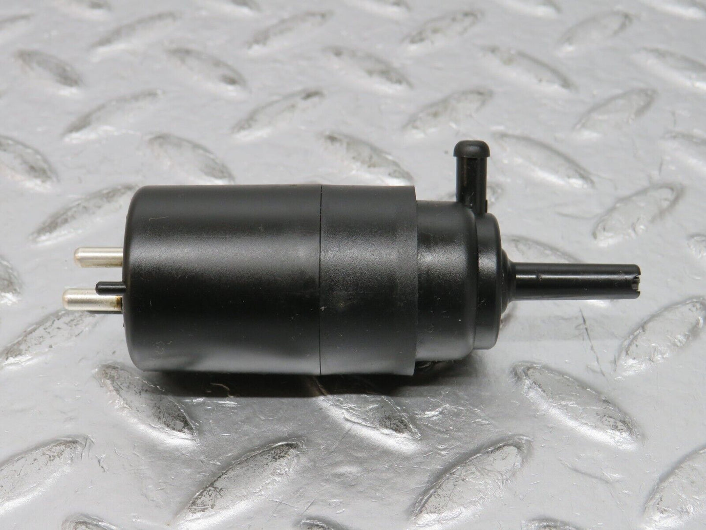 32390 Mercedes-Benz S124 300TE Wagon Windscreen Washer Pump Hella 1248690221