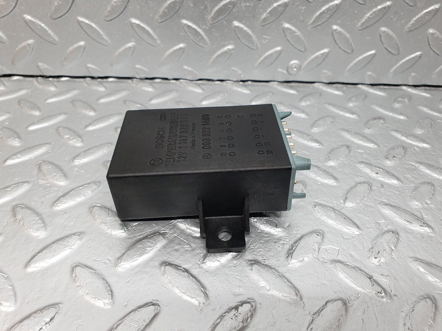40884 Mercedes-Benz W126 300SE Heating Control Unit Bosch 0008221403 1147328040