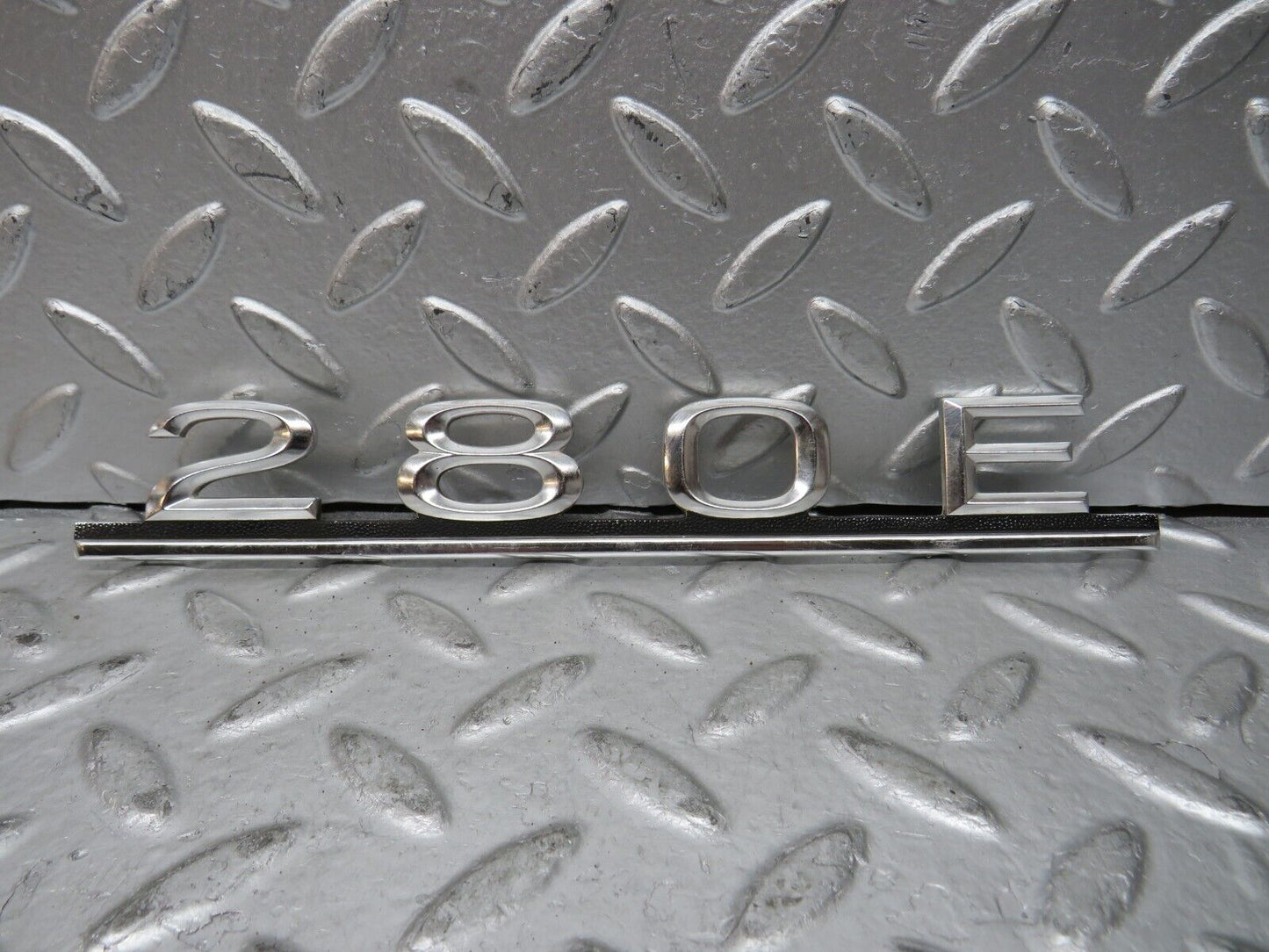 27981 Mercedes-Benz W123 280E Trunk Badge Logo Emblem 1238170815
