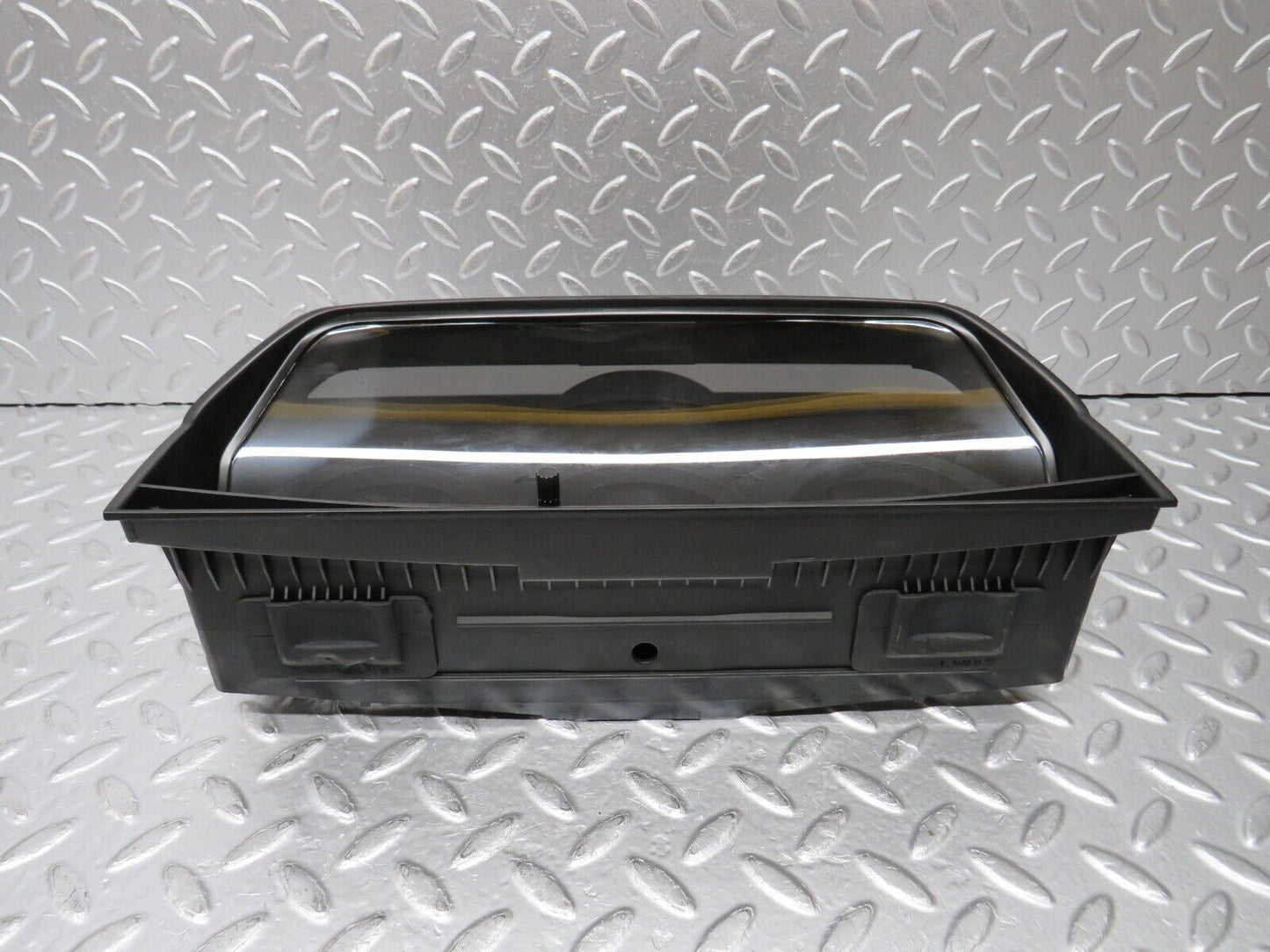 30802 Mercedes-Benz W201 190E Instrument Cluster Housing 87001131